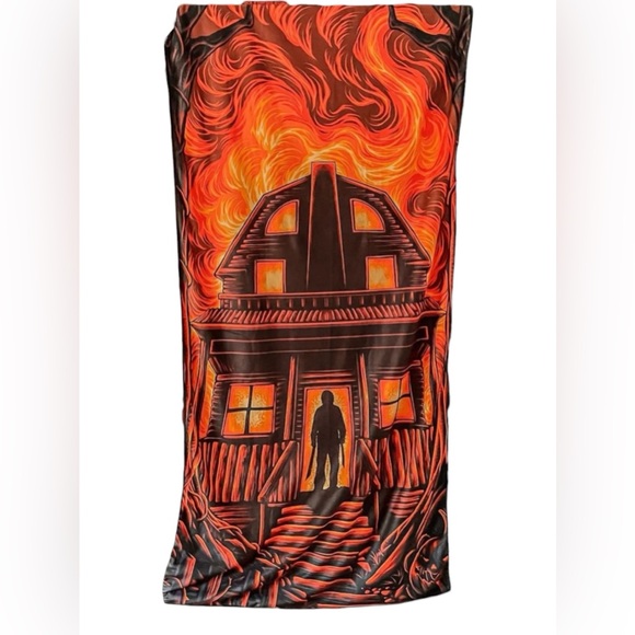 Amityville Horror Large Beach Towel New in Package - Picture 1 of 1
